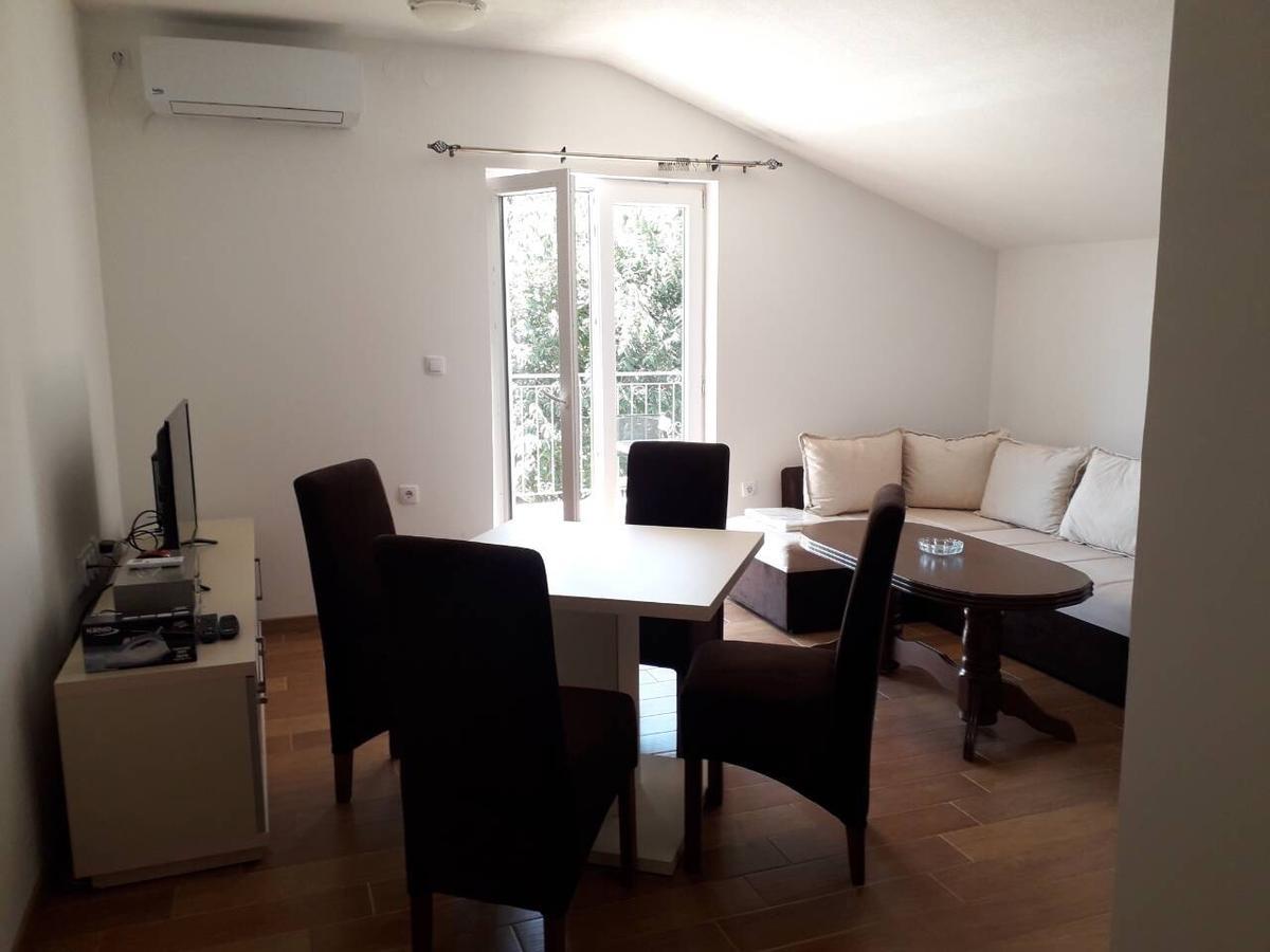 Apartmani Viza Risan Exterior photo